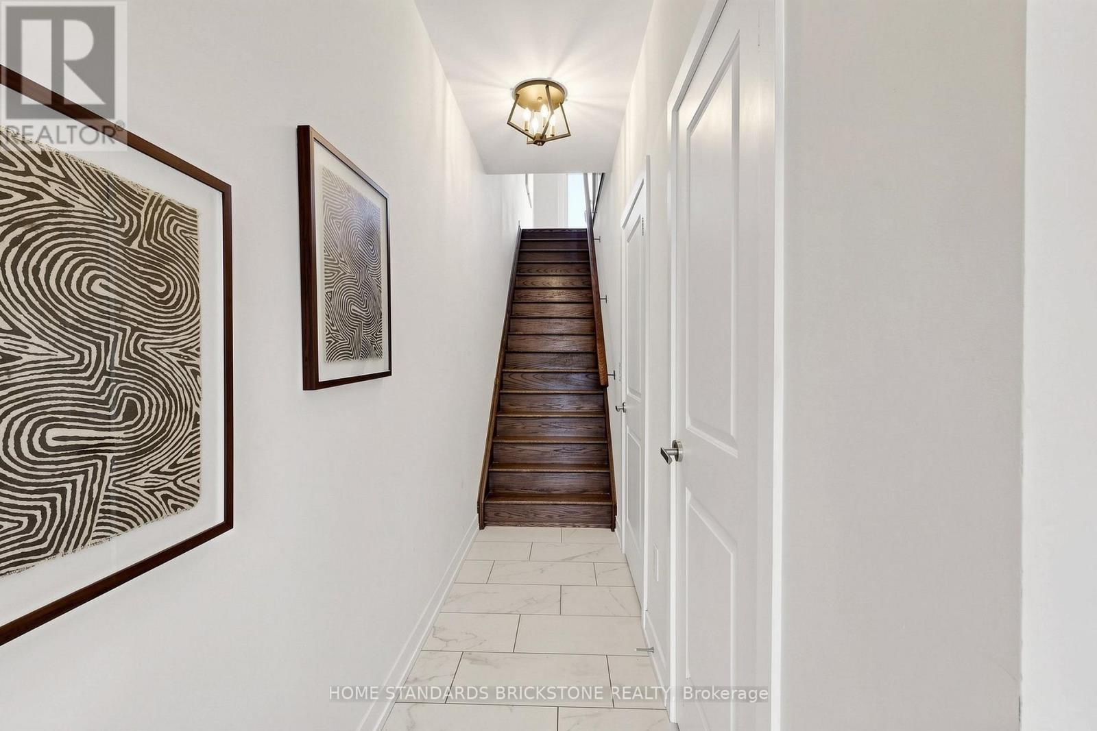215 Salterton Circle, Vaughan, Ontario  L6A 4Z2 - Photo 29 - N12996446