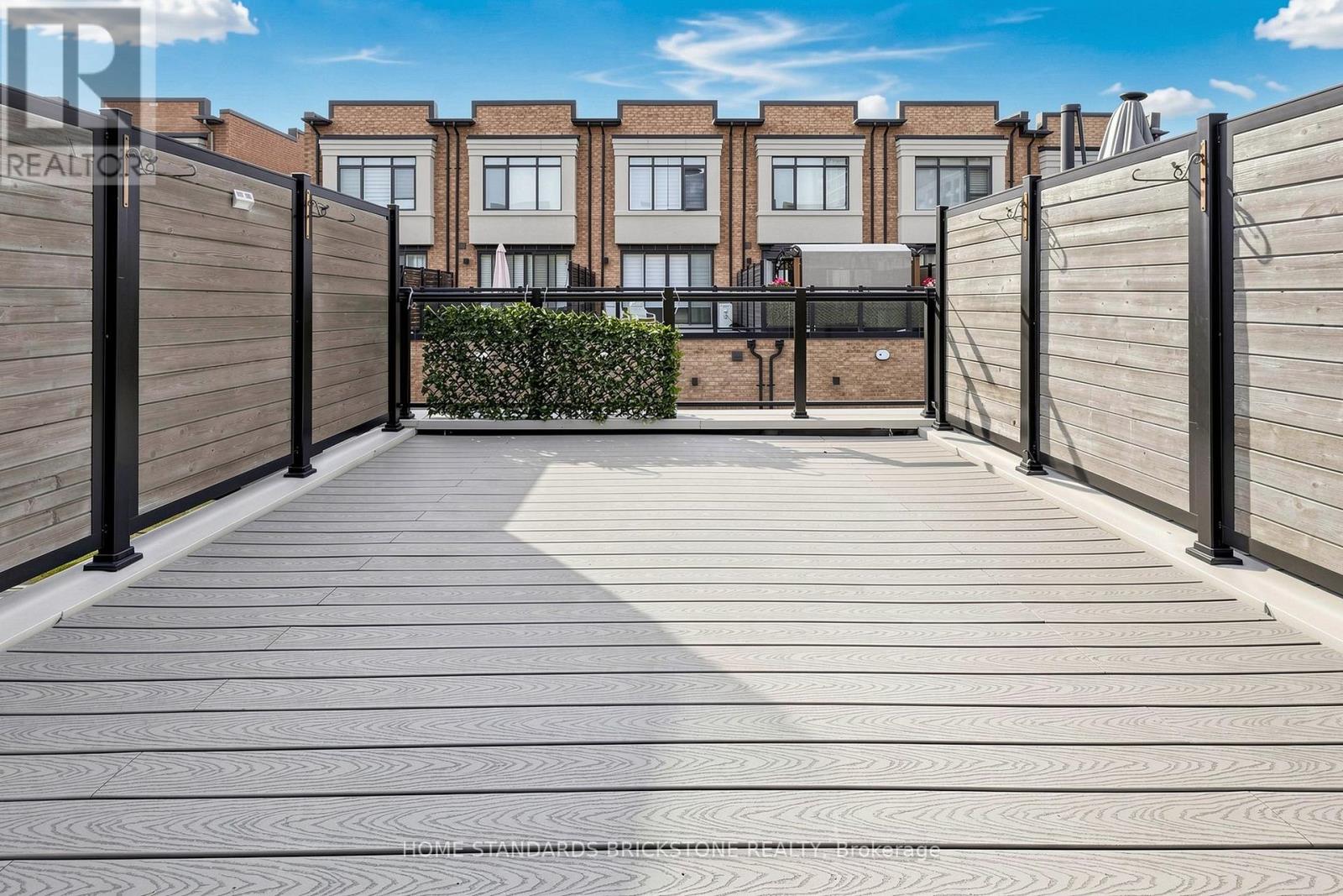 215 Salterton Circle, Vaughan, Ontario  L6A 4Z2 - Photo 48 - N12996446