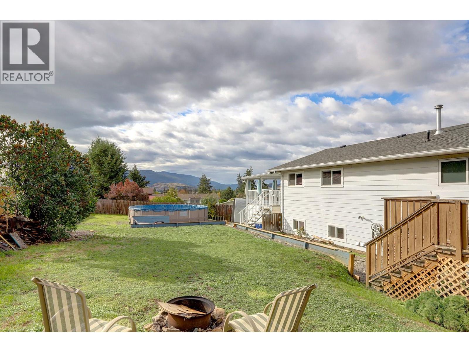 5723 Richards Crescent