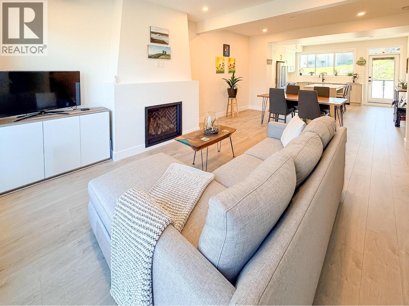 8000 Vedette Drive Unit# 36, Osoyoos, British Columbia  V0H 1V2 - Photo 2 - 10402350