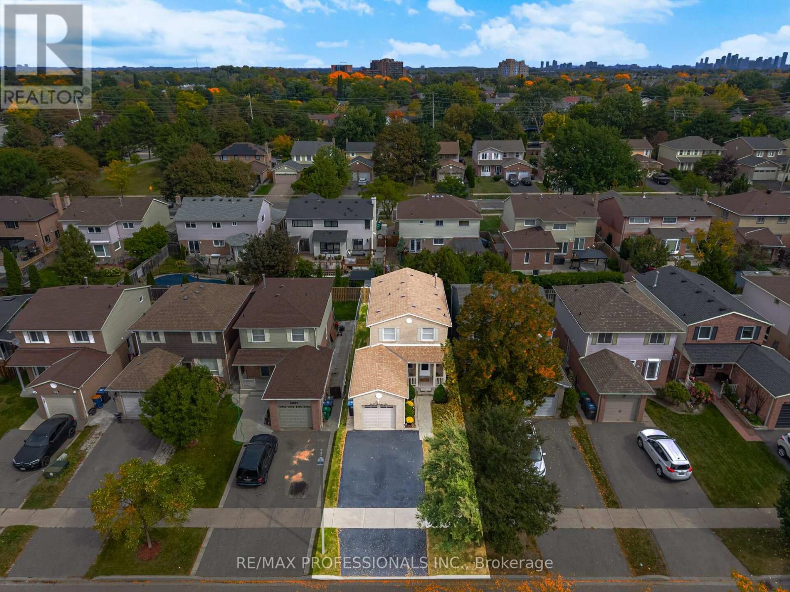 6081 Fullerton Crescent, Mississauga, Ontario  L5N 3A3 - Photo 3 - W13848910