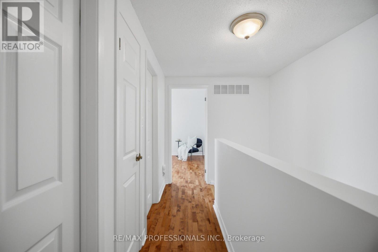 6081 Fullerton Crescent, Mississauga, Ontario  L5N 3A3 - Photo 23 - W13848910
