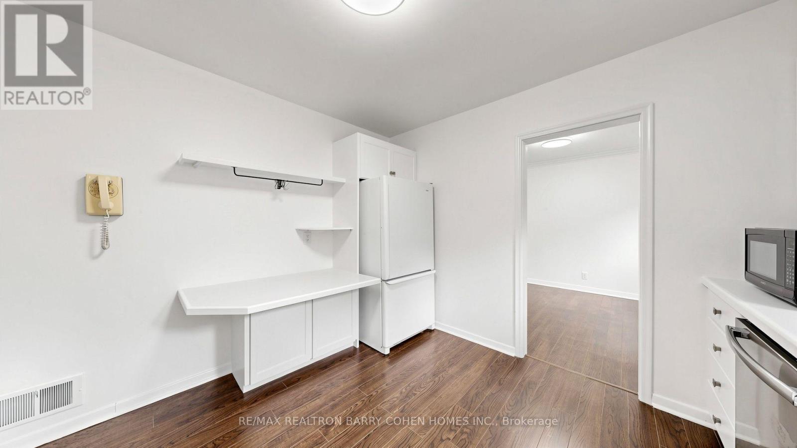 3 Greengate Road, Toronto, Ontario  M3B 1E7 - Photo 18 - C13604650