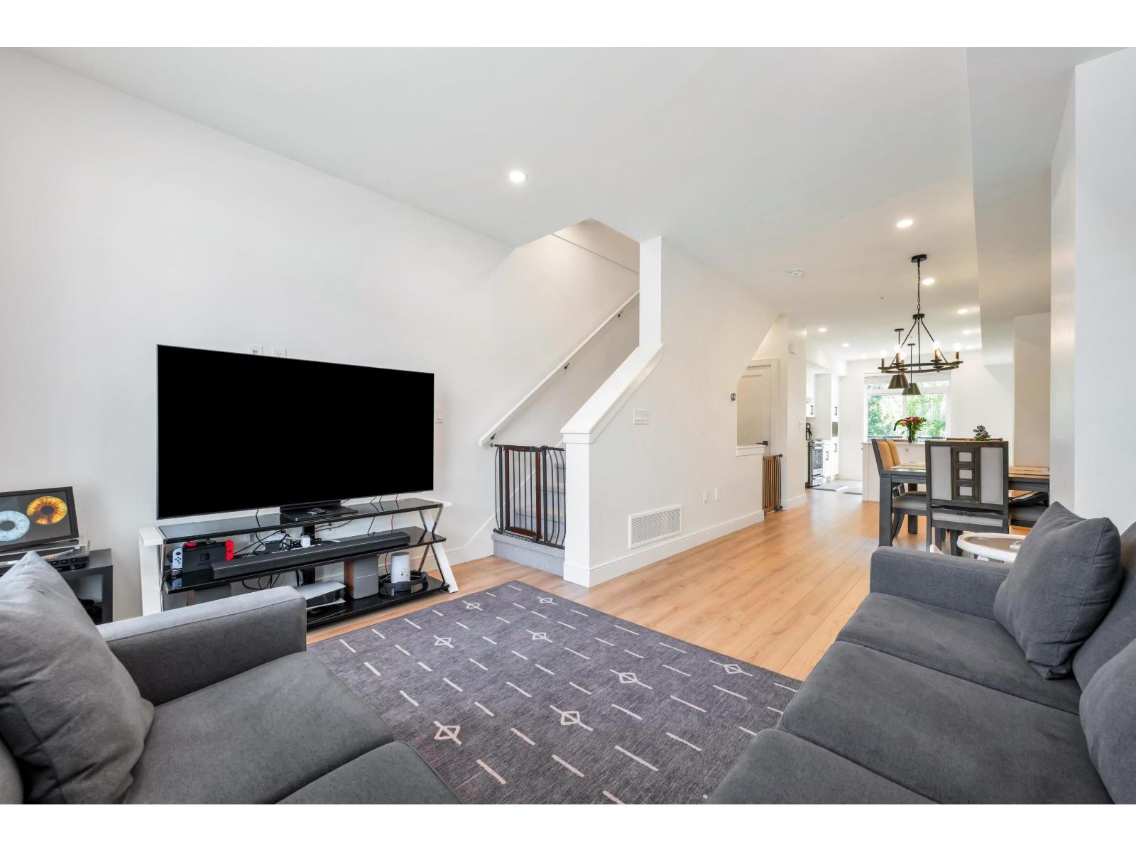 104 7967 197 STREET