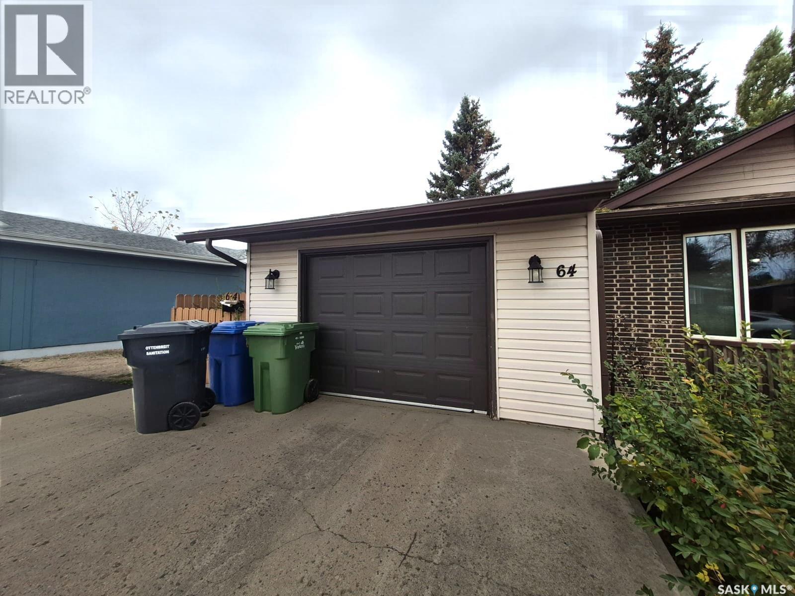 64 Clarewood Crescent, Yorkton, Saskatchewan  S3N 2V2 - Photo 4 - SK050005