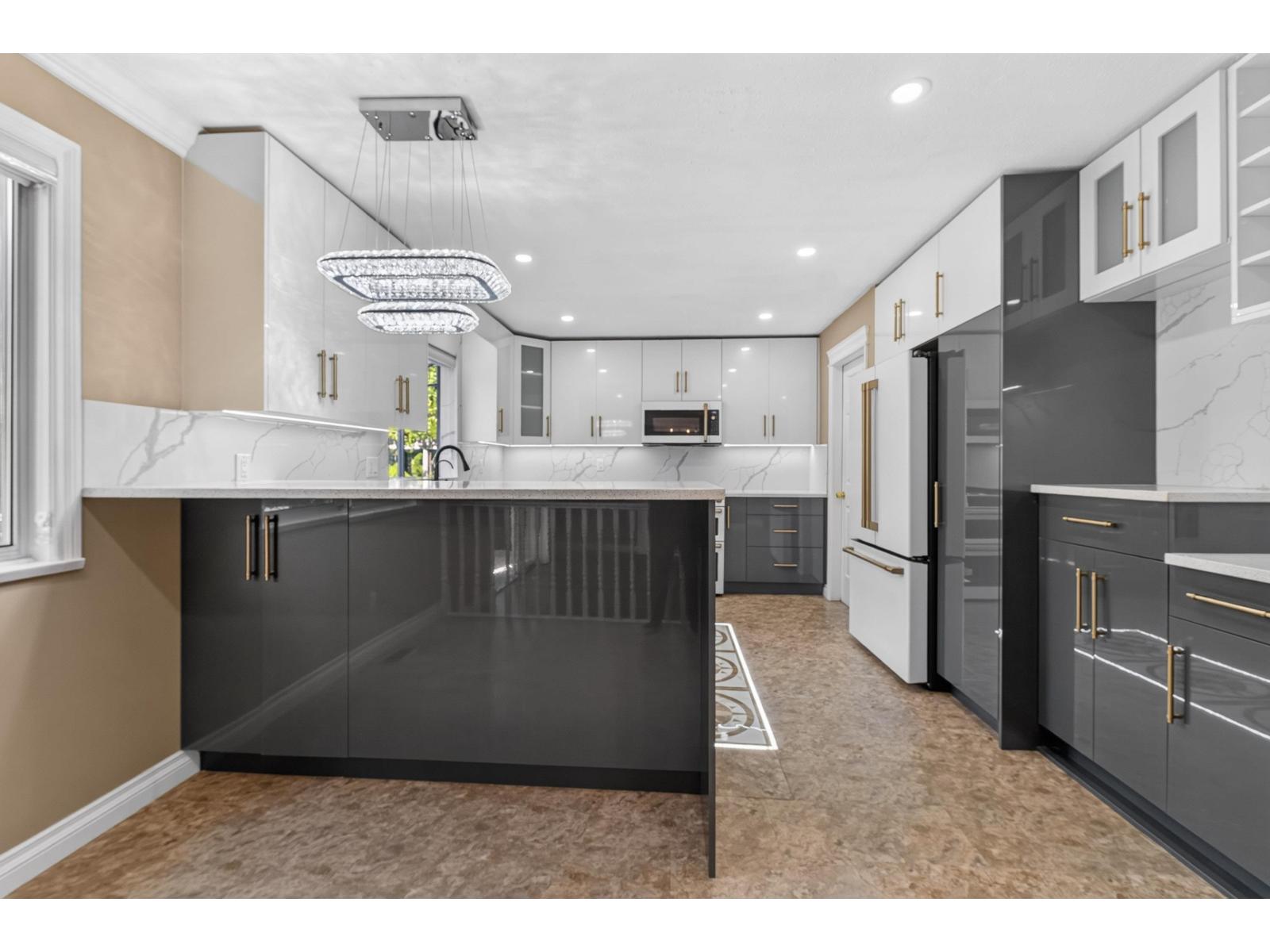 14168 85a Avenue, Surrey, British Columbia  V3W 2T4 - Photo 13 - R3170002