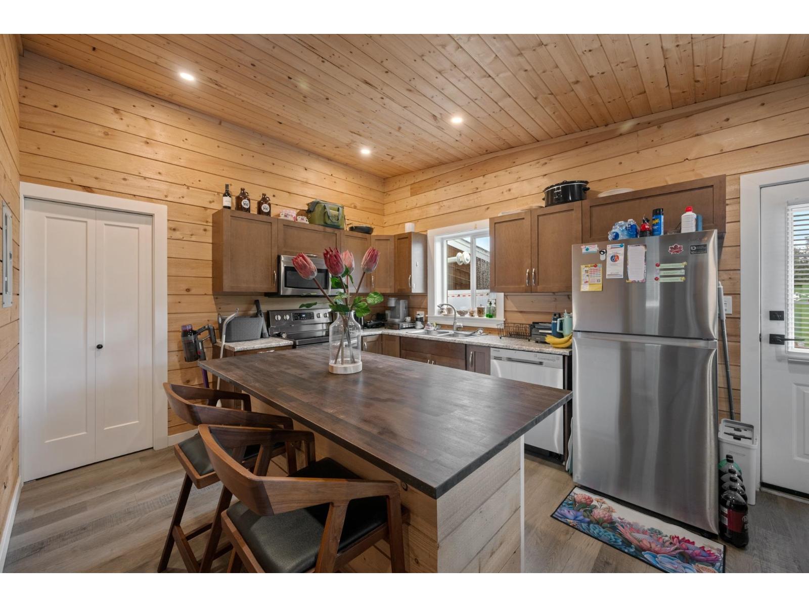 6035 BRADNER ROAD