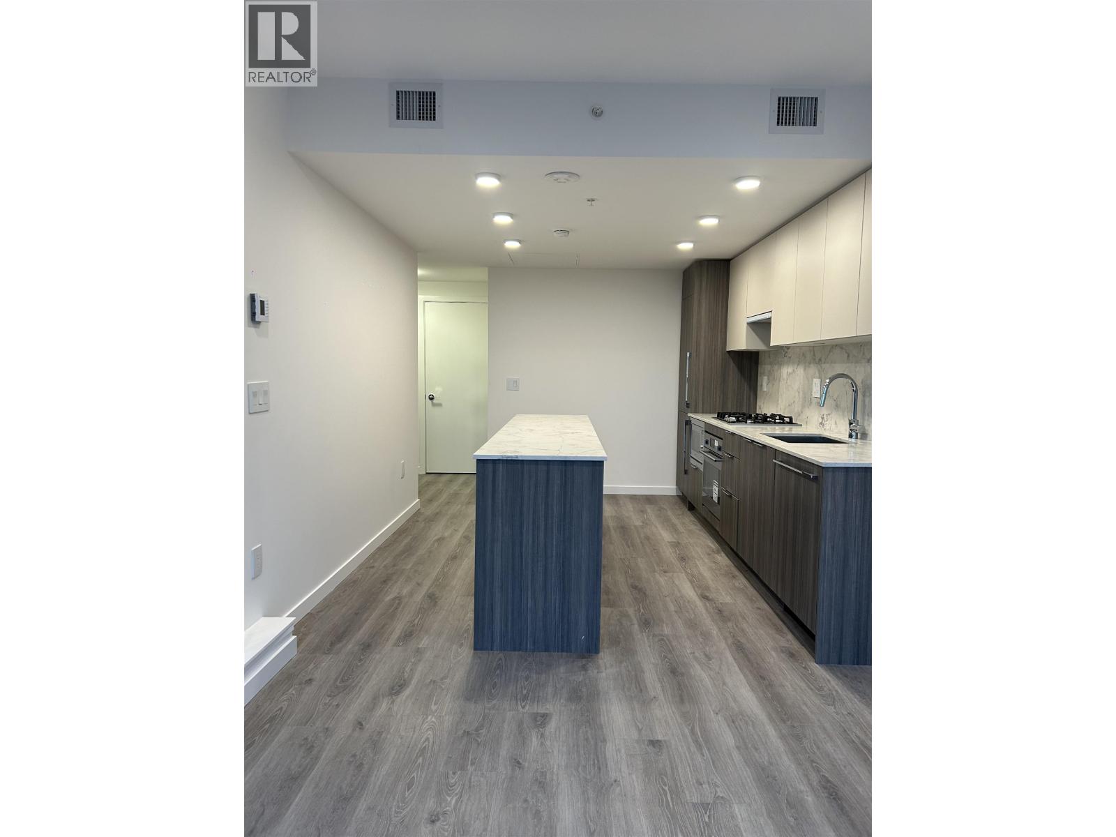 806 10333 133 STREET