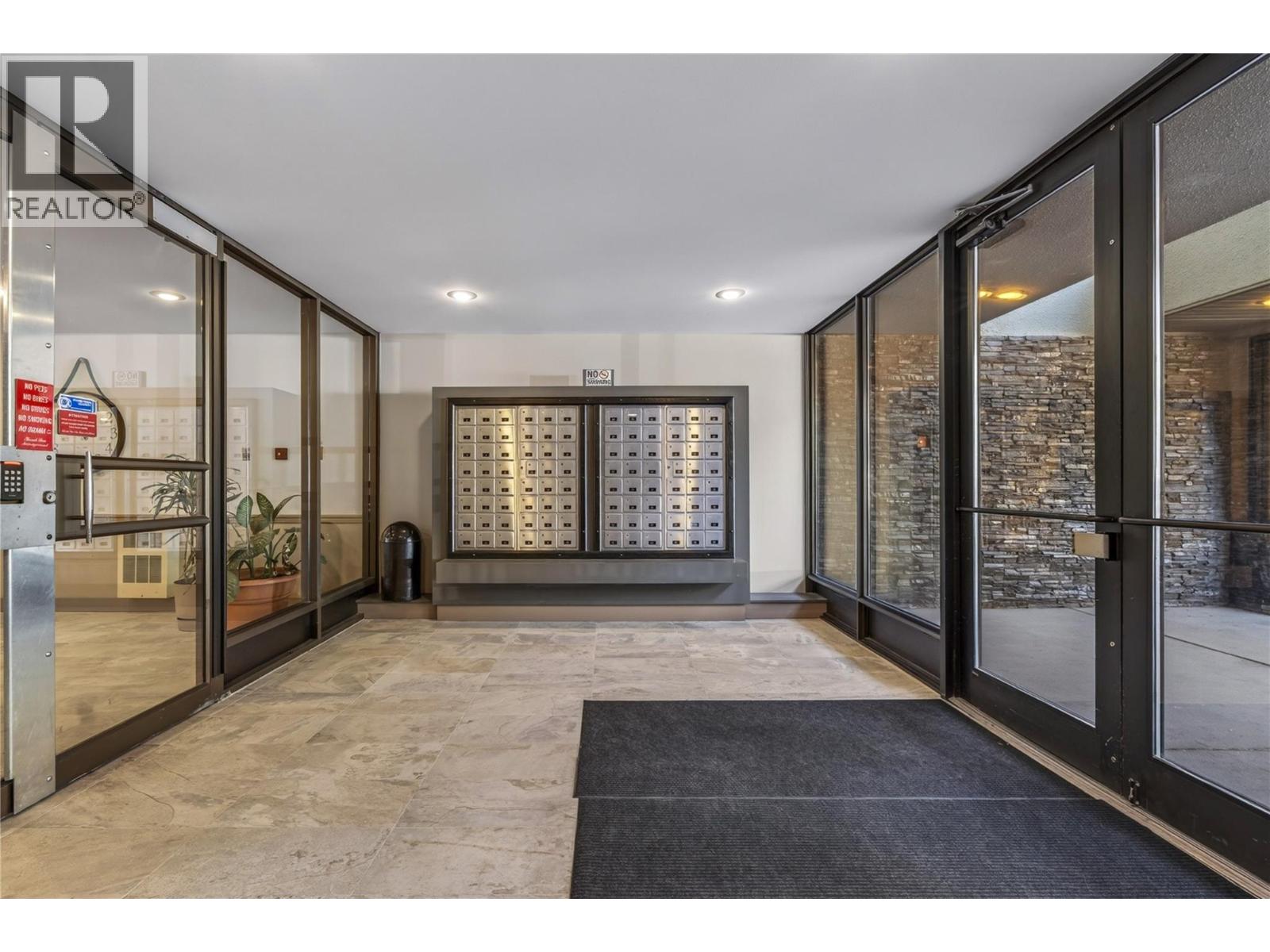 737 Leon Avenue Unit# 1007