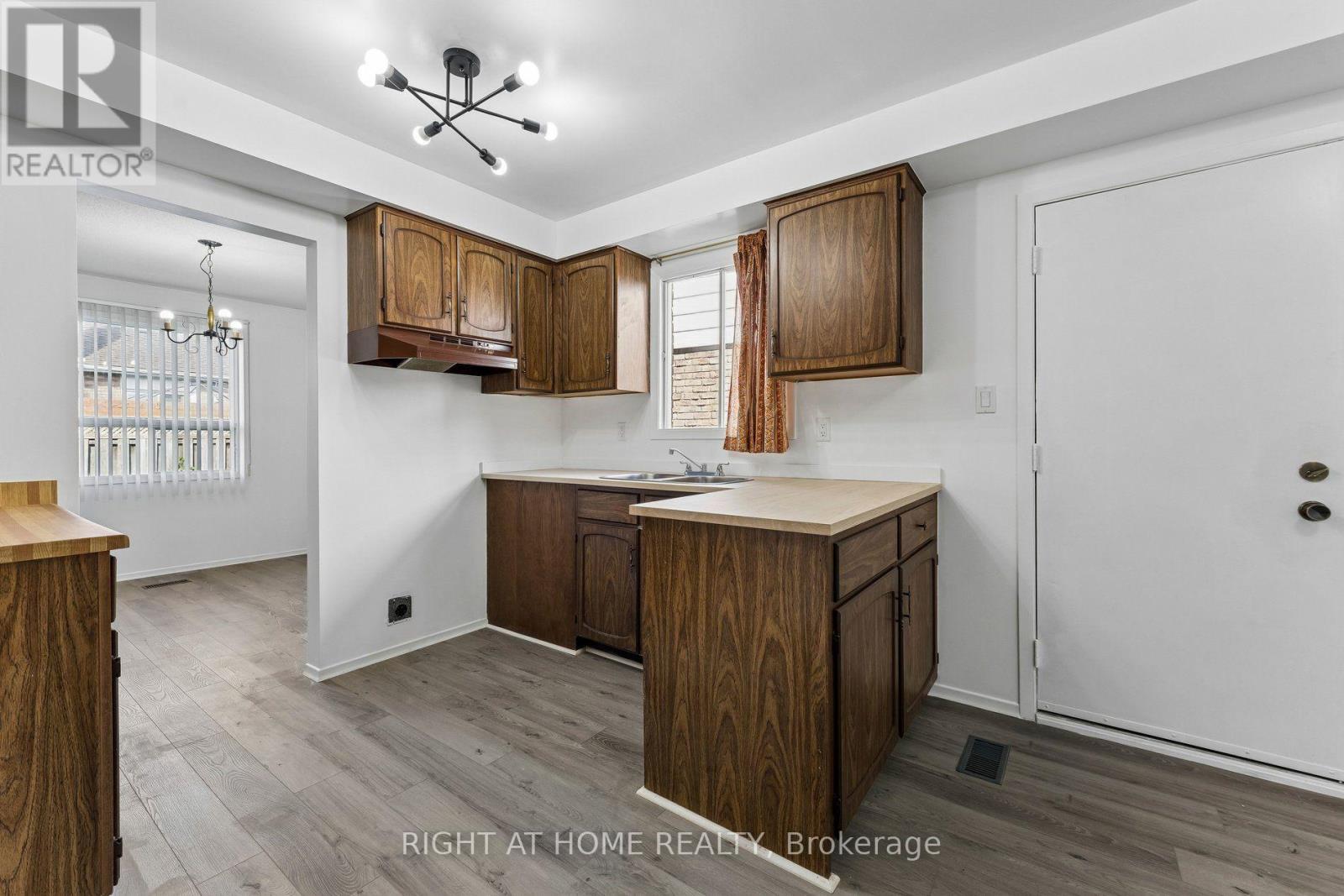 77 Morton Way, Brampton, Ontario  L6Y 2P4 - Photo 23 - W13819564
