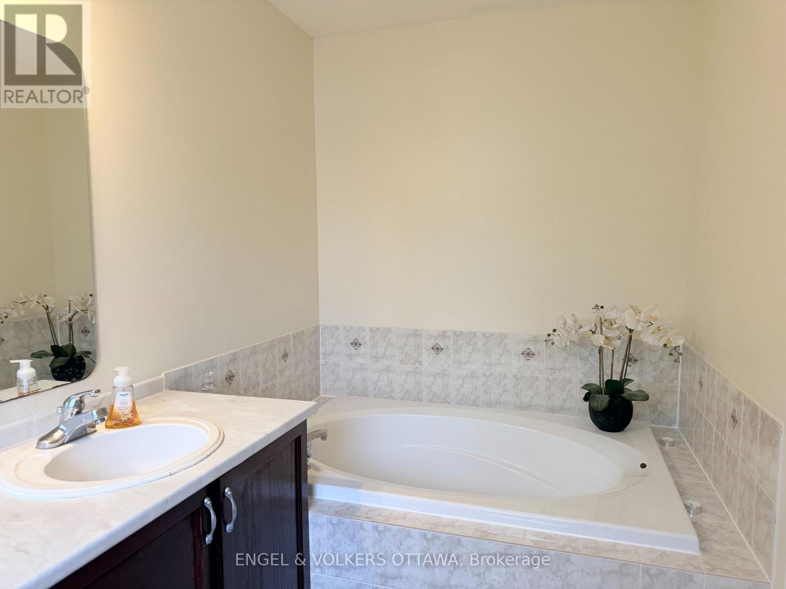 124 Landover Crescent, Ottawa, Ontario  K2M 2W2 - Photo 18 - X13757696