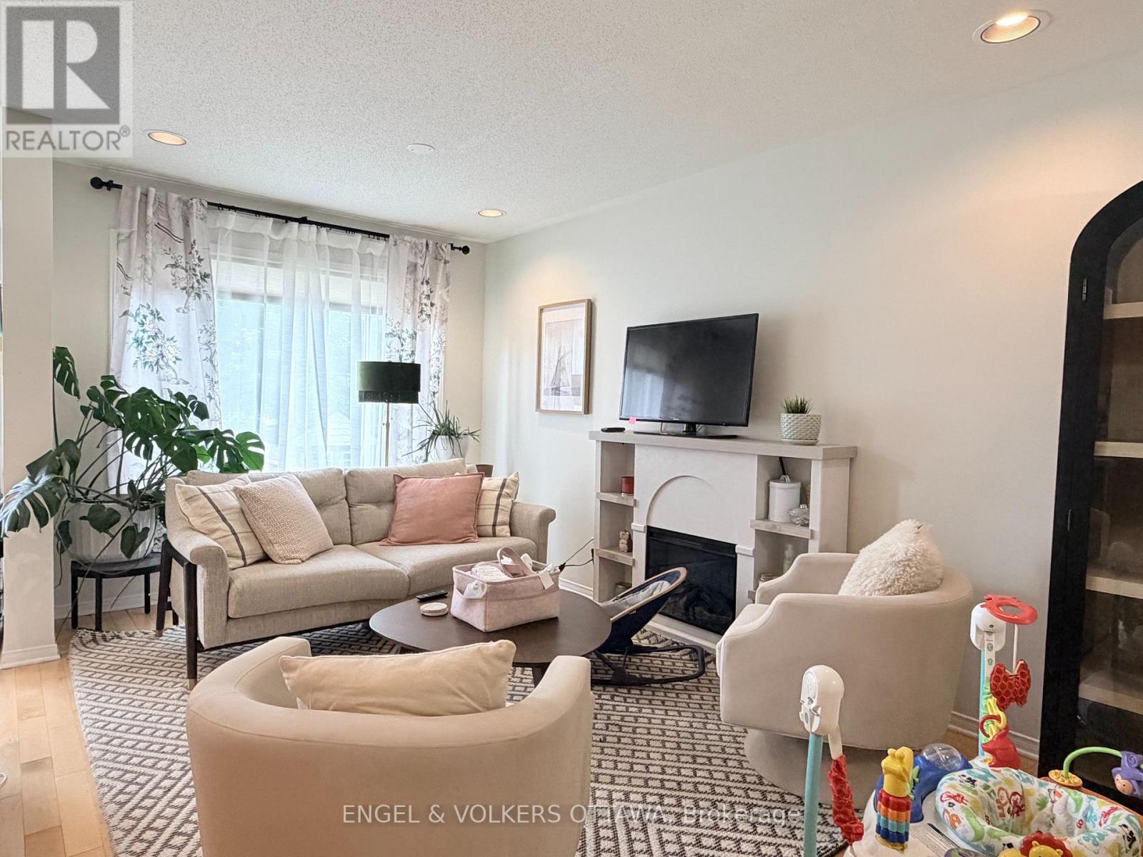 124 Landover Crescent, Ottawa, Ontario  K2M 2W2 - Photo 7 - X13757696