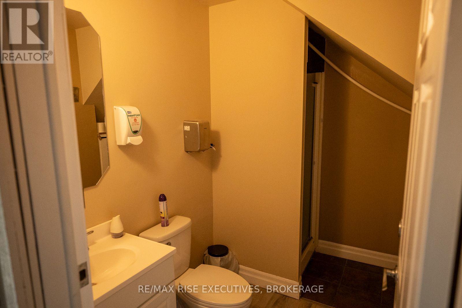 8 - 637 Norris Court, Kingston (City Northwest), Ontario  K7P 2R9 - Photo 5 - X13851664