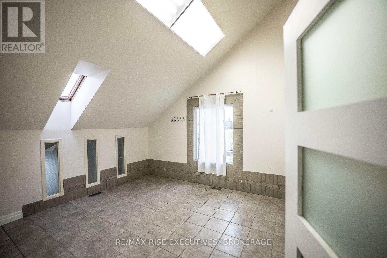 8 - 637 Norris Court, Kingston (City Northwest), Ontario  K7P 2R9 - Photo 9 - X13851664