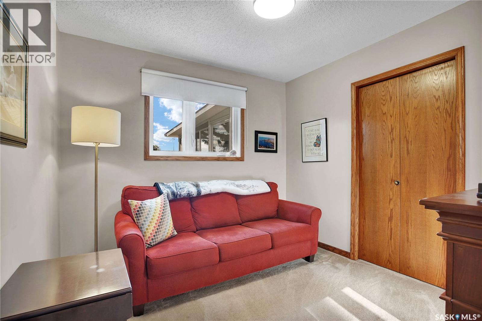 358 Wakaw Crescent, Saskatoon, Saskatchewan  S7J 4E2 - Photo 15 - SK050064