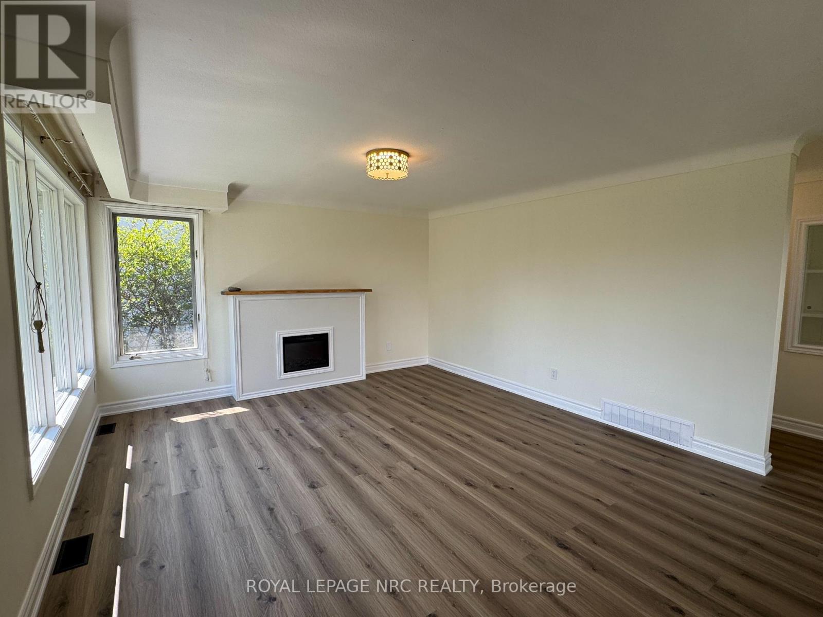 11 Richard Street, St. Catharines, Ontario  L2T 2E1 - Photo 4 - X13851690