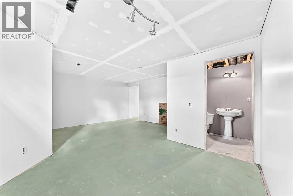 37 Beddington Gardens NE