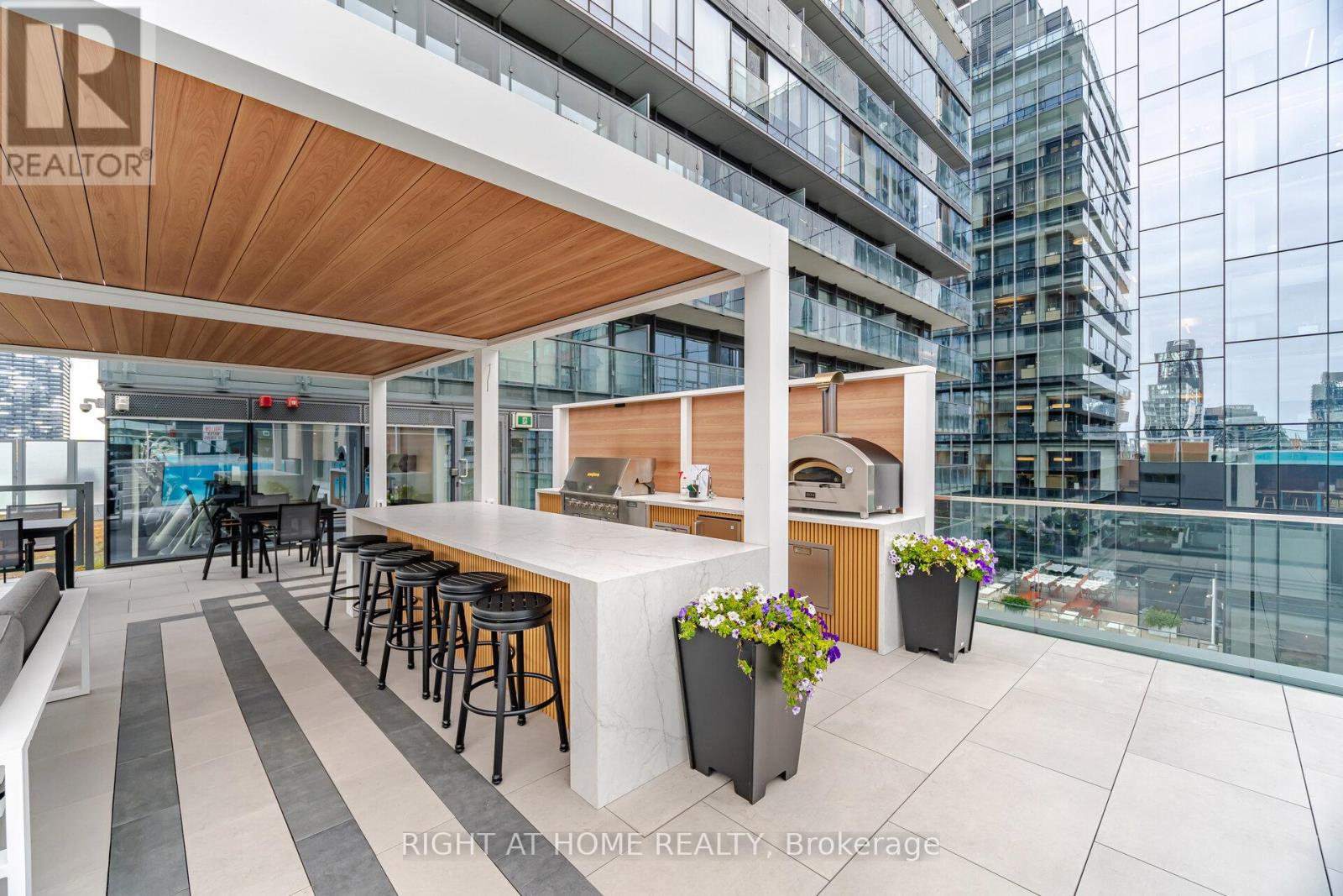 1407 - 60 Colborne Street, Toronto, Ontario  M5E 0B7 - Photo 28 - C13851654