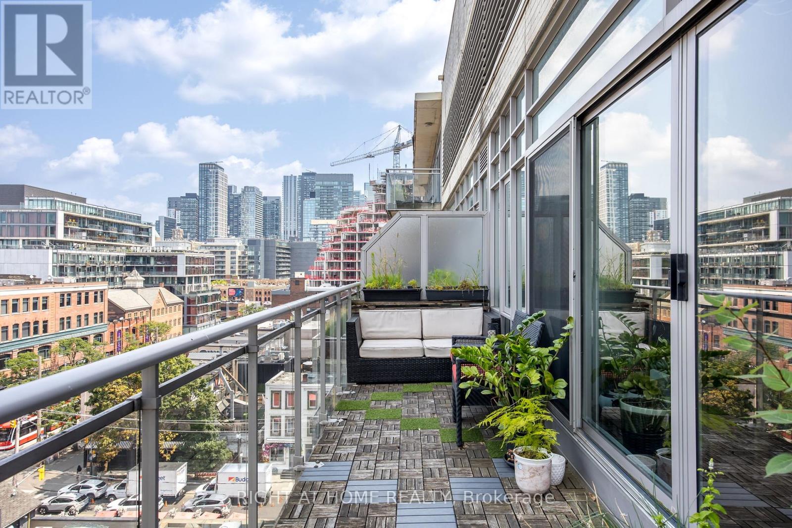 Ph 805 - 66 Portland Street, Toronto, Ontario  M5V 2M6 - Photo 27 - C13851798