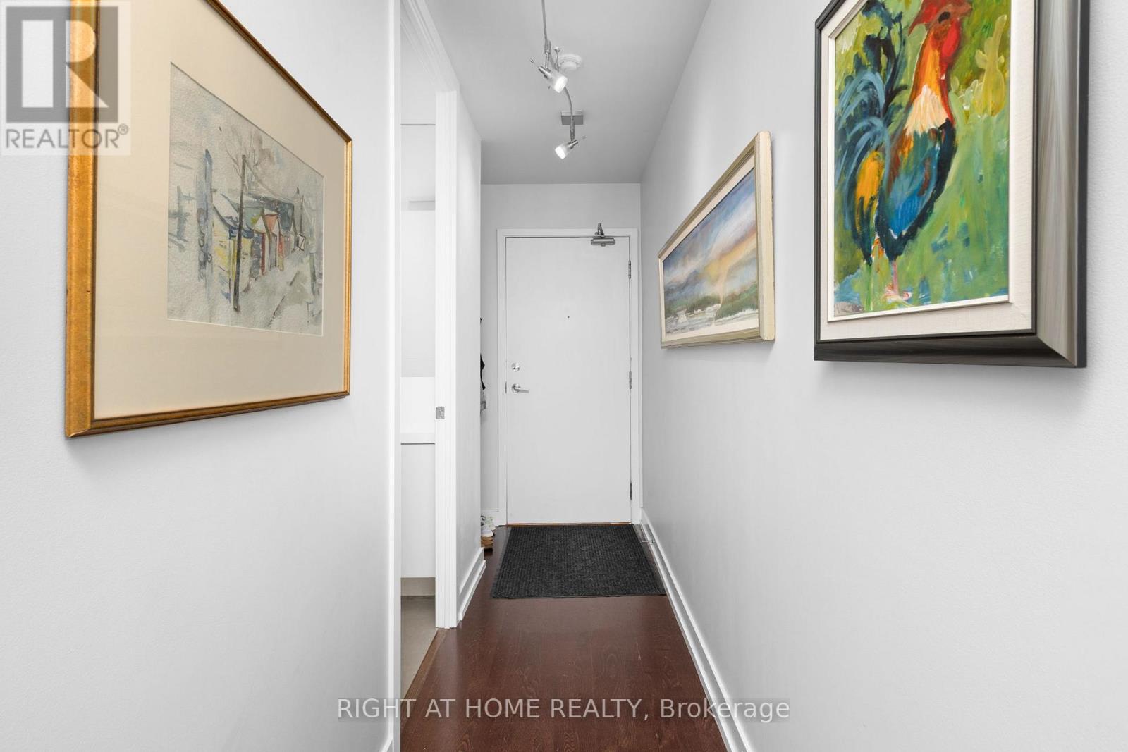 Ph 805 - 66 Portland Street, Toronto, Ontario  M5V 2M6 - Photo 3 - C13851798