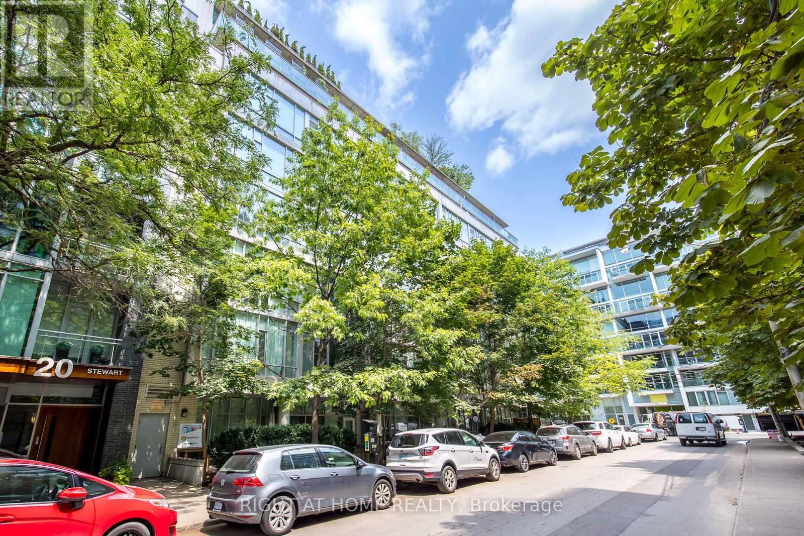 Ph 805 - 66 Portland Street, Toronto, Ontario  M5V 2M6 - Photo 37 - C13851798