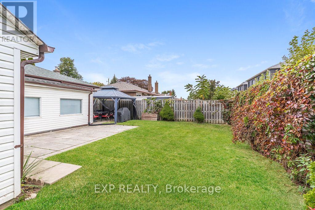 297 Linden Street, Oshawa (Donevan), Ontario  L1H 6R3 - Photo 7 - E13851680