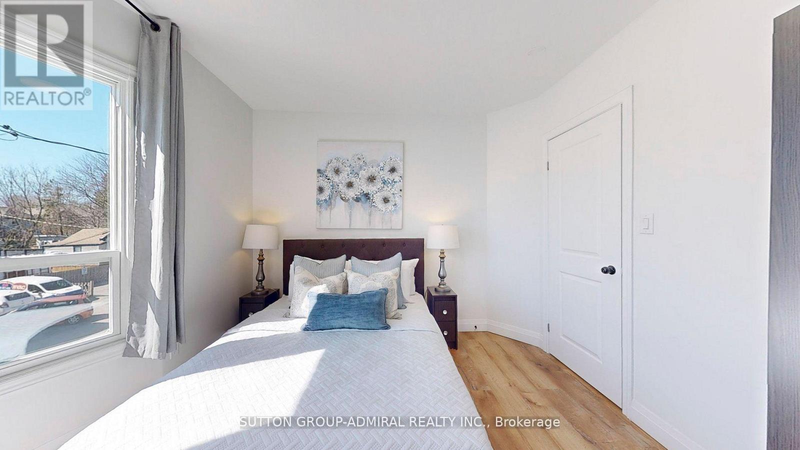 Upper 1 - 1930 Queen Street E, Toronto, Ontario  M4L 1H6 - Photo 18 - E13851774