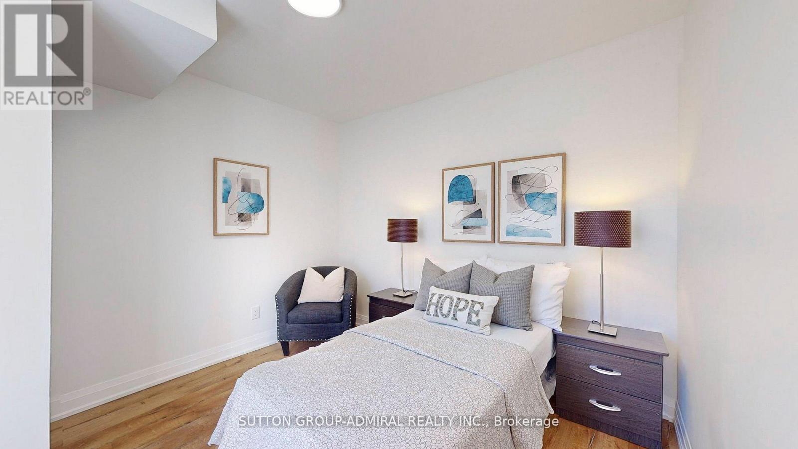 Upper 1 - 1930 Queen Street E, Toronto, Ontario  M4L 1H6 - Photo 23 - E13851774