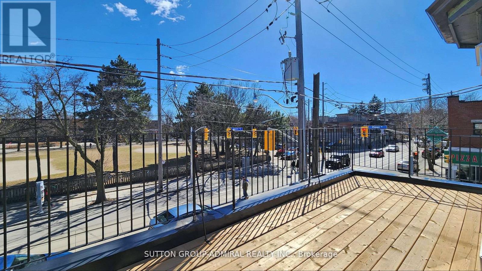 Upper 1 - 1930 Queen Street E, Toronto, Ontario  M4L 1H6 - Photo 29 - E13851774