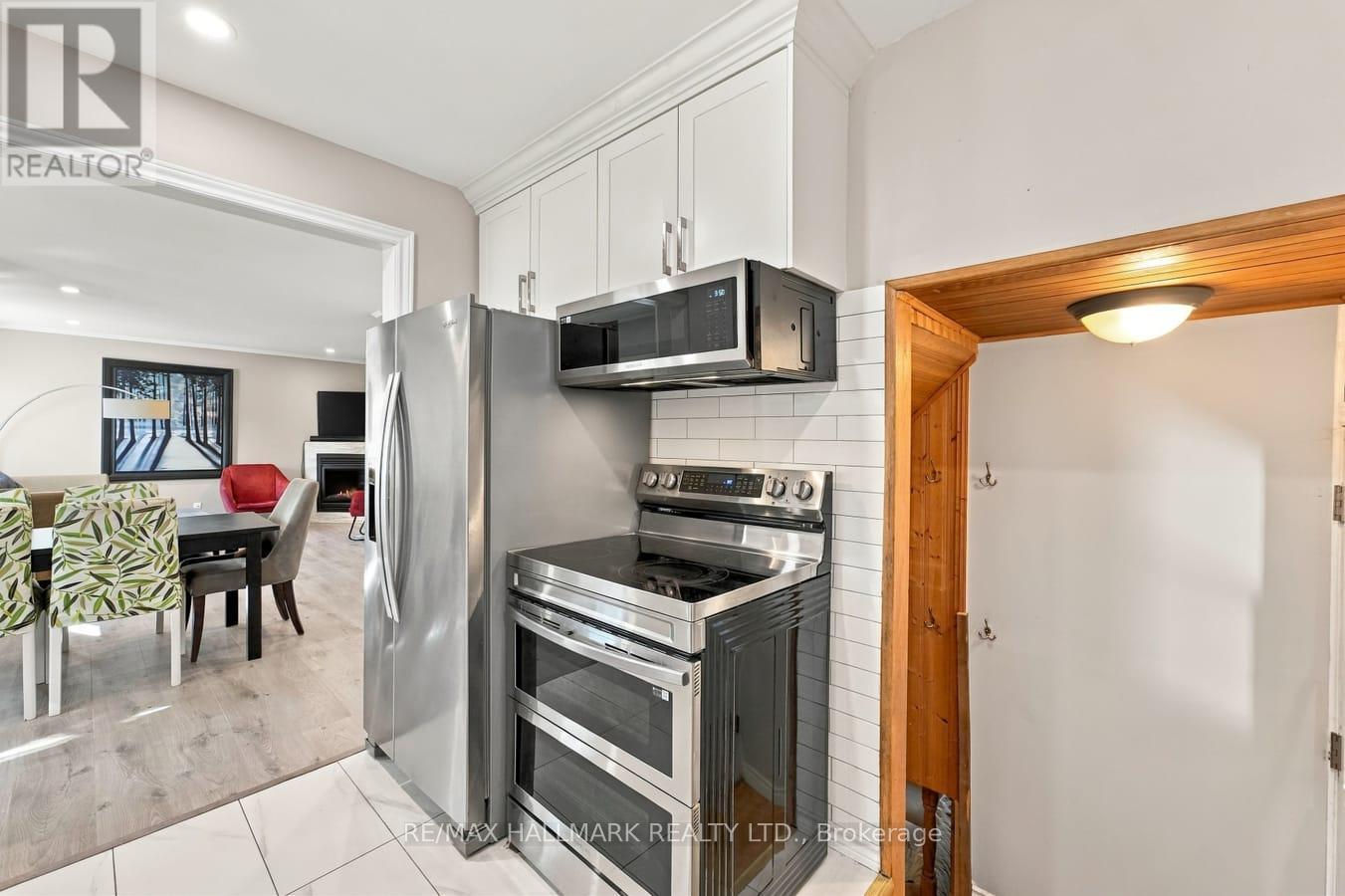 6 Albert Street, Whitby, Ontario  L1M 1A1 - Photo 17 - E13851820