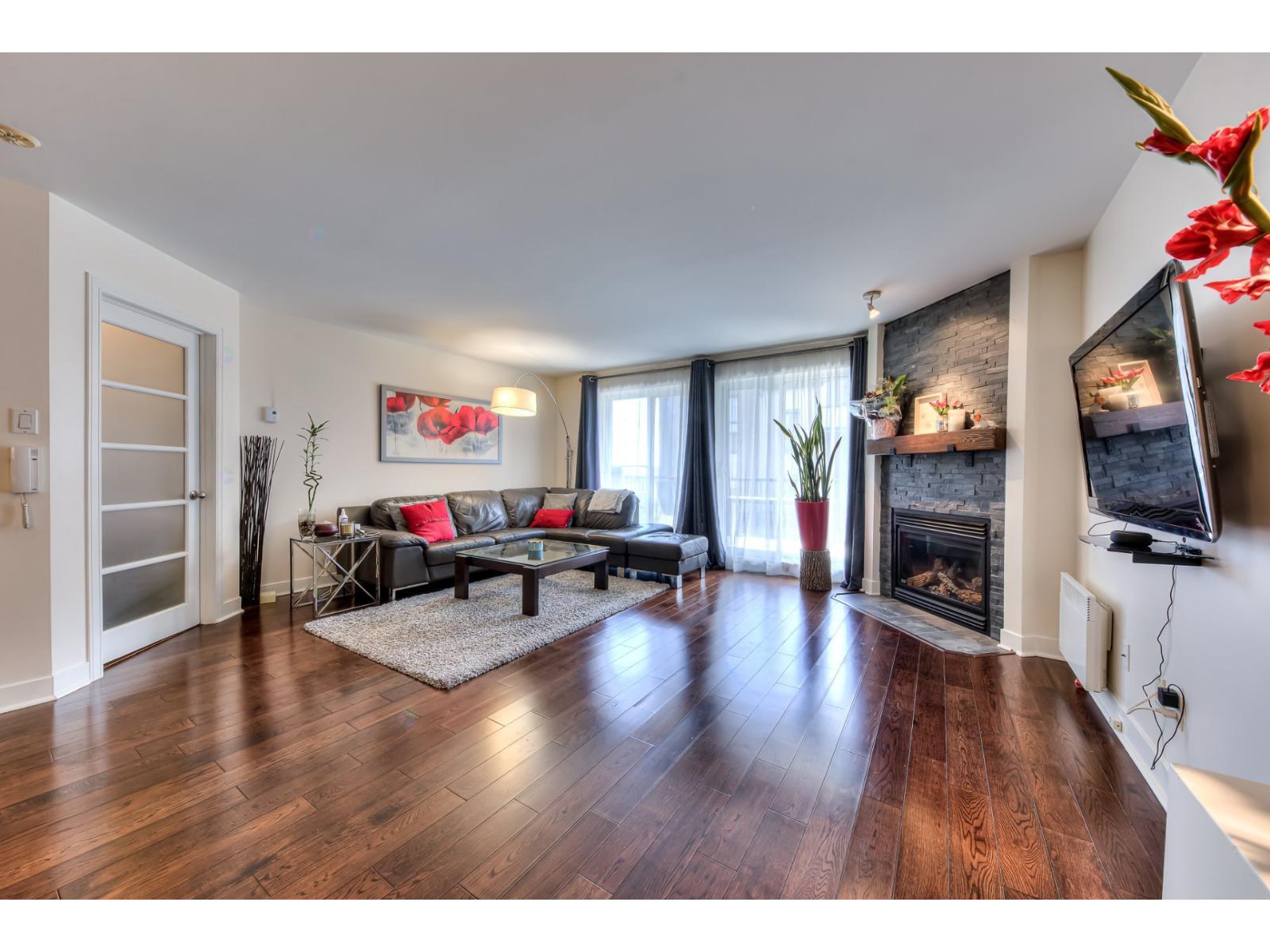 3945 Av. Colomb|#301 Brossard Quebec Canada J4Z3W2 1