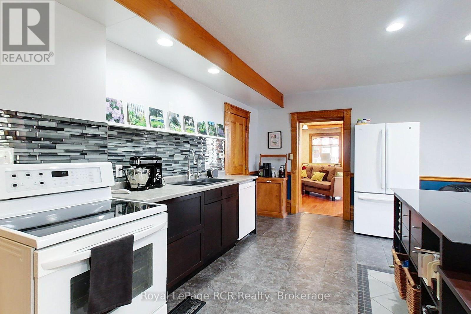 130 John Street, North Perth, Ontario  N0G 1B0 - Photo 11 - X13851726