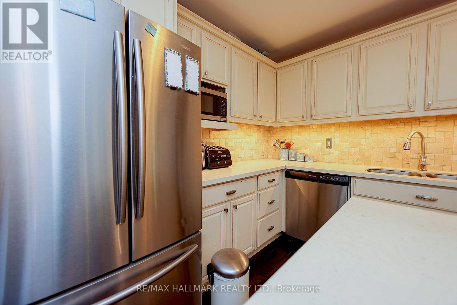 781 Pam Crescent, Newmarket, Ontario  L3Y 5B7 - Photo 9 - N13851704