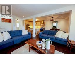 781 PAM CRESCENT, Newmarket, Ontario