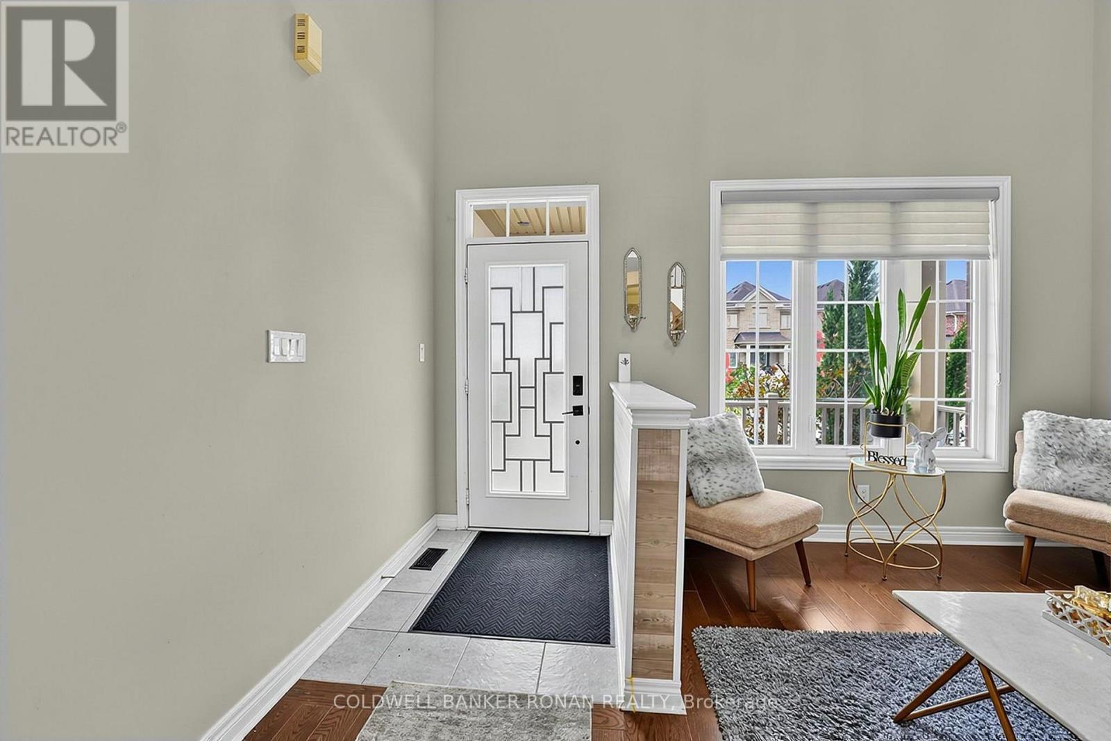 37 Mcgovern Street, New Tecumseth (Tottenham), Ontario  L0G 1W0 - Photo 4 - N13851728