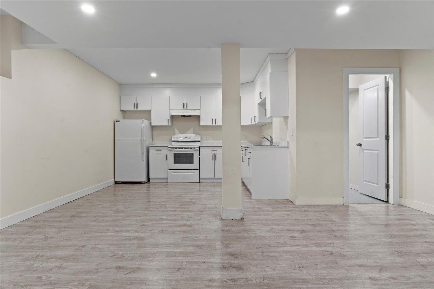 2833 GARDNER PLACE