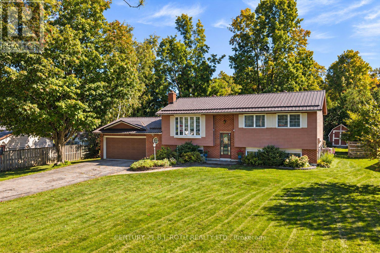 2067 Marchmont Road, Severn (Marchmont), Ontario  L3V 6H2 - Photo 1 - S13851708