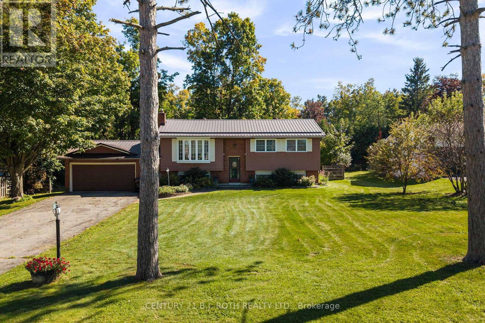2067 Marchmont Road, Severn (Marchmont), Ontario  L3V 6H2 - Photo 24 - S13851708