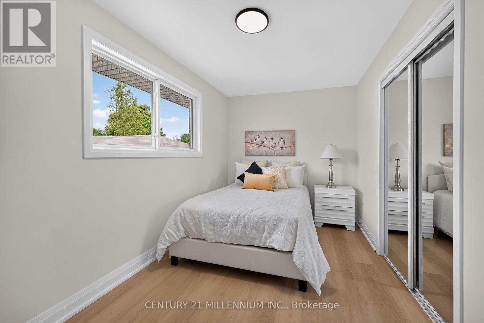 Upper - 40 Purdy Crescent, Hamilton, Ontario  L9A 3B3 - Photo 27 - X13768952