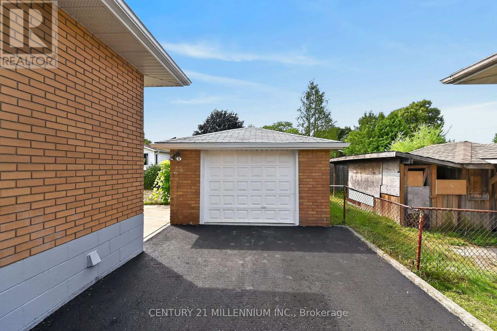 Upper - 40 Purdy Crescent, Hamilton, Ontario  L9A 3B3 - Photo 39 - X13768952