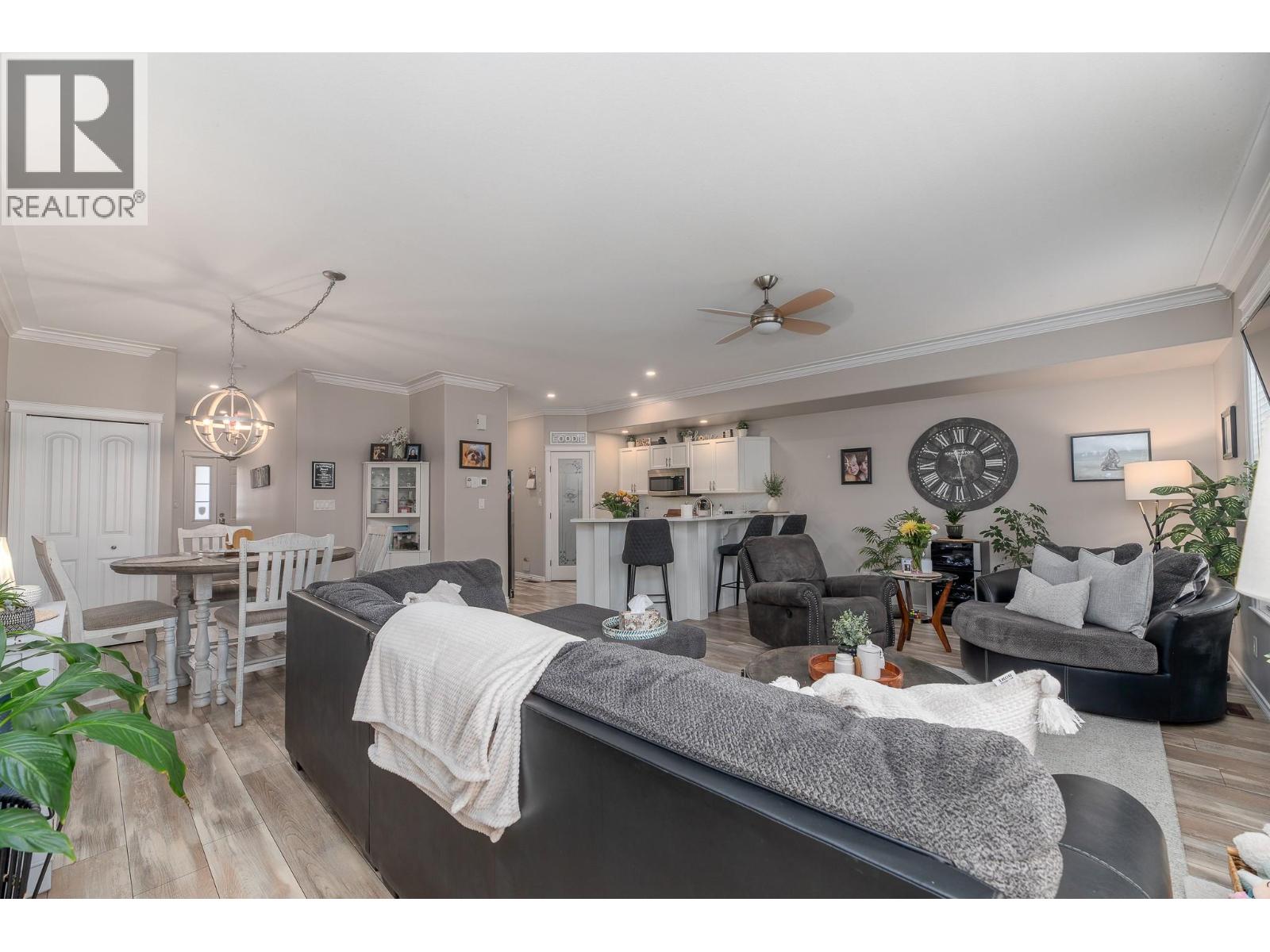 1742 Fairford Drive Unit# 106, Penticton, British Columbia  V2A 6C8 - Photo 4 - 10402363