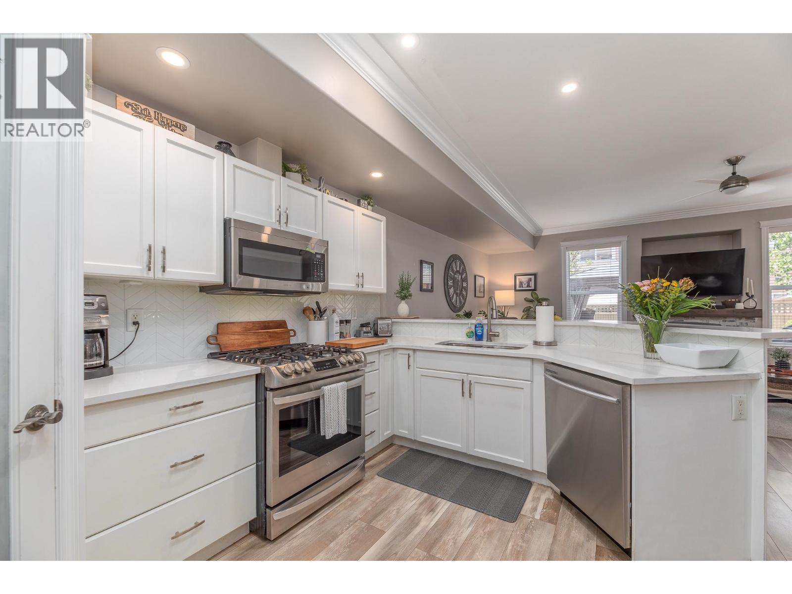 1742 Fairford Drive Unit# 106, Penticton, British Columbia  V2A 6C8 - Photo 11 - 10402363