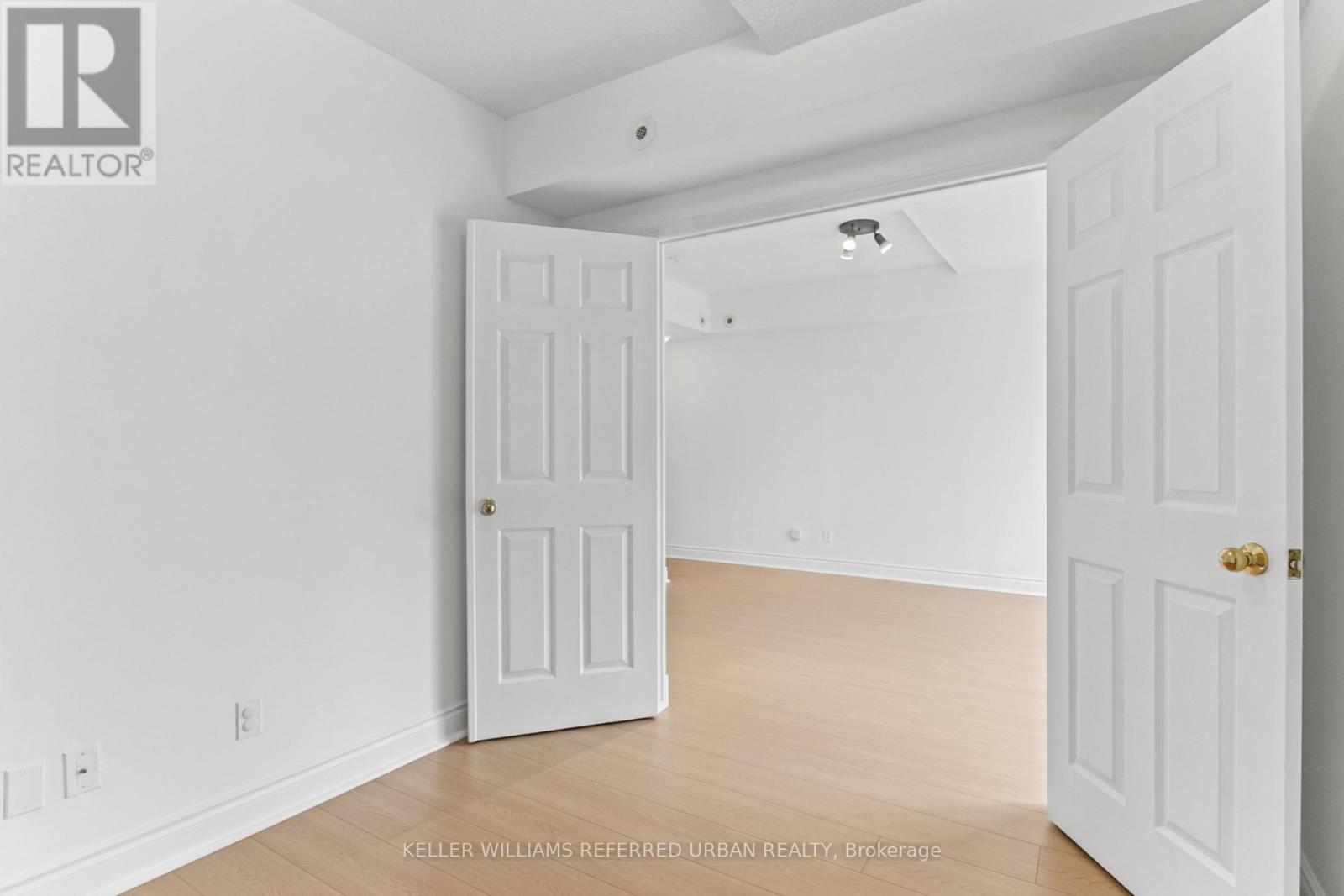 2016 - 3035 Finch Avenue W, Toronto, Ontario  M9M 0A3 - Photo 18 - W13851644