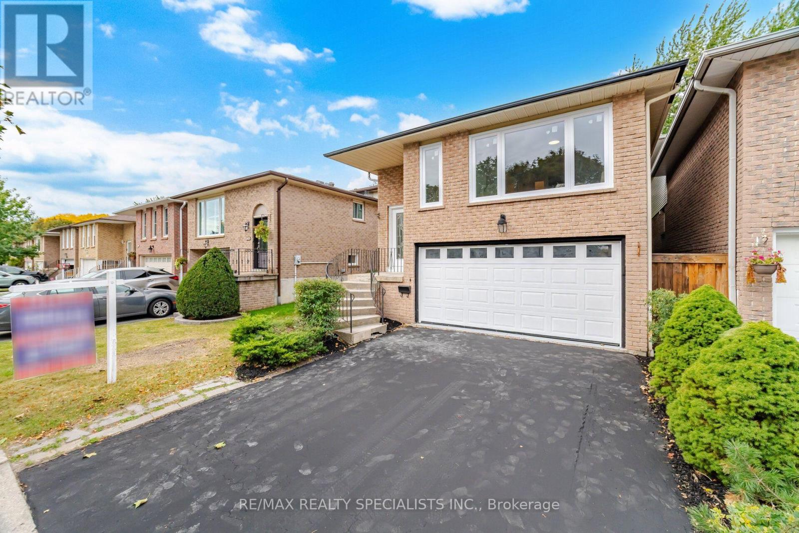 565 Hayward Crescent, Milton, Ontario  L9T 4T8 - Photo 4 - W13851682