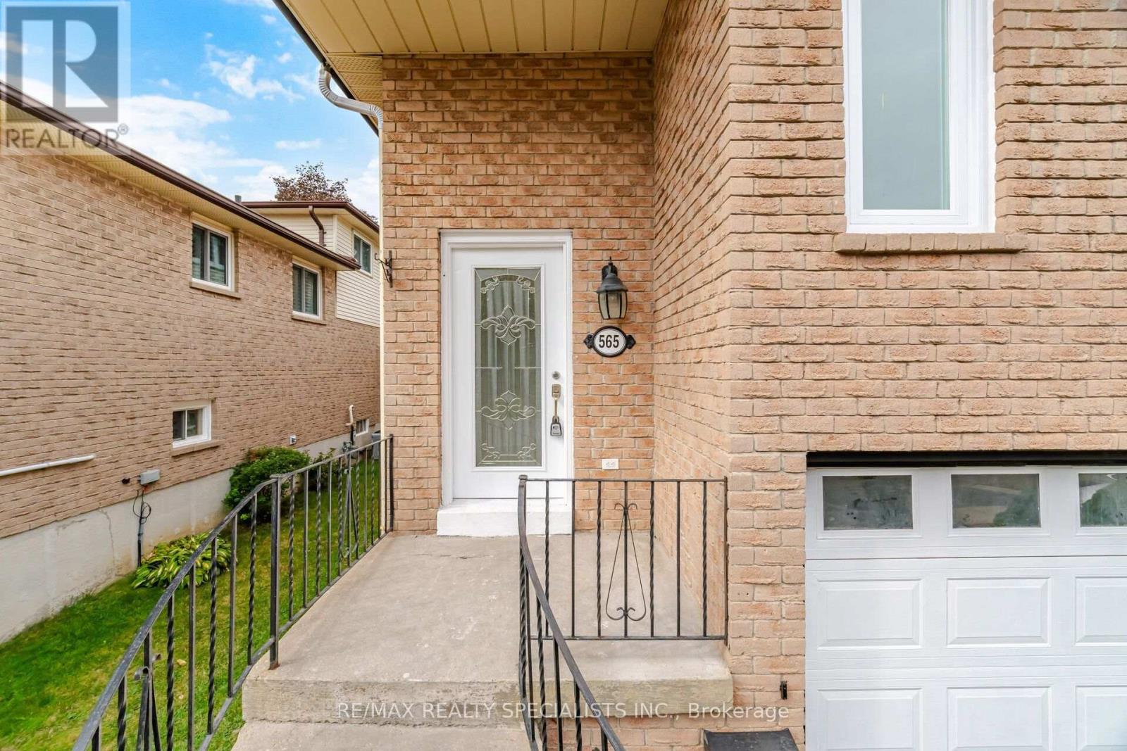 565 Hayward Crescent, Milton, Ontario  L9T 4T8 - Photo 5 - W13851682