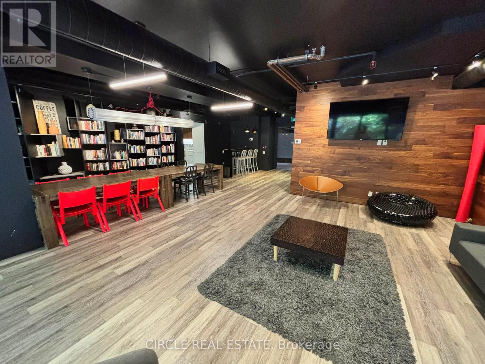 716 - 383 Sorauren Avenue, Toronto, Ontario  M6R 2G5 - Photo 9 - W13851756