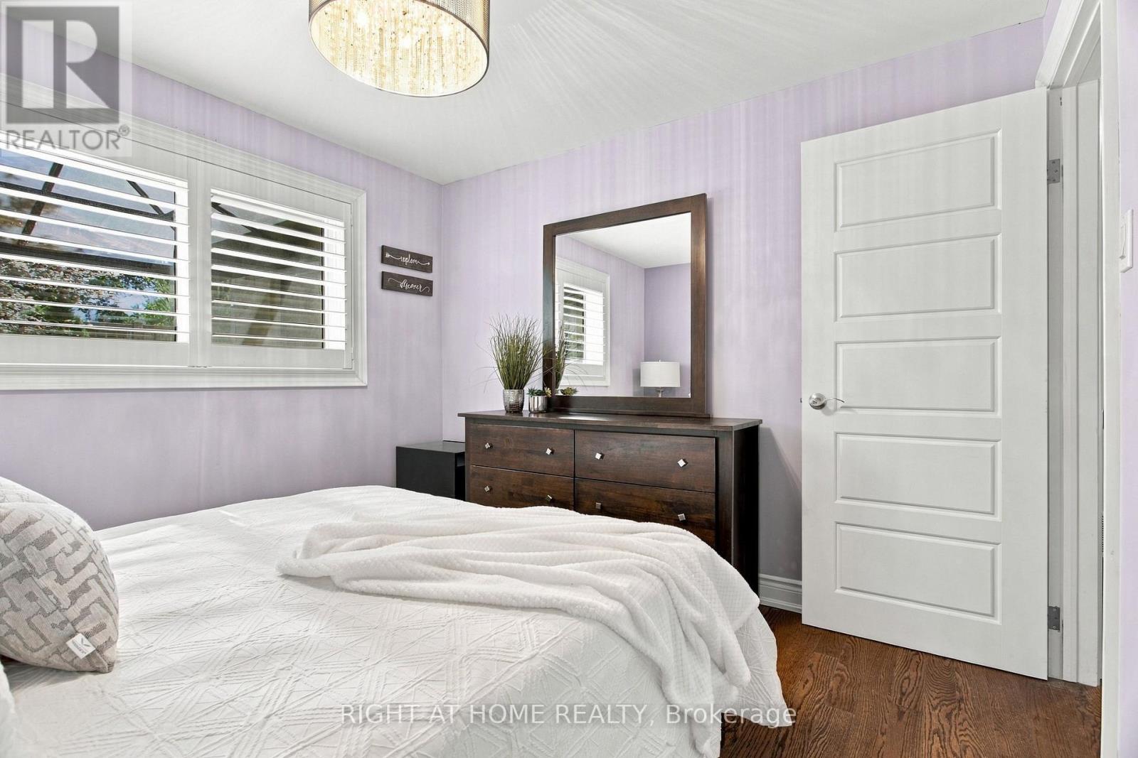 20 Mono Court, Brampton, Ontario  L6W 2G8 - Photo 40 - W13851788