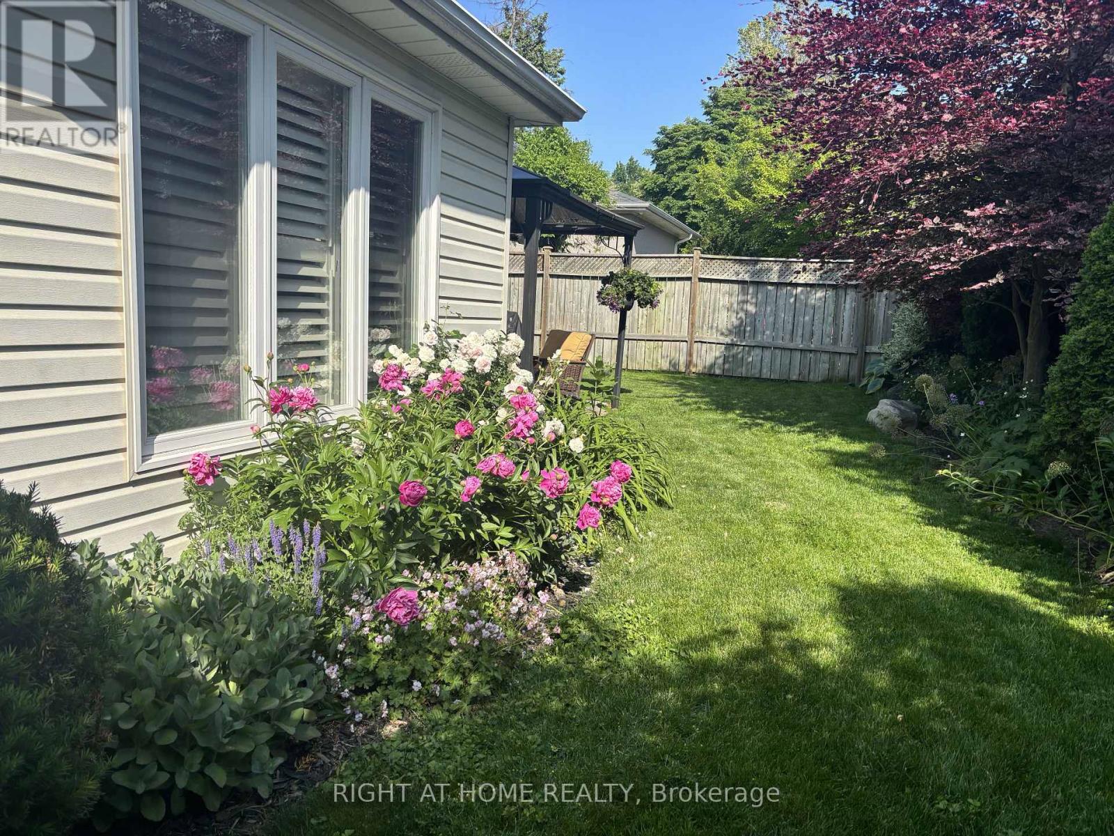 20 Mono Court, Brampton, Ontario  L6W 2G8 - Photo 46 - W13851788