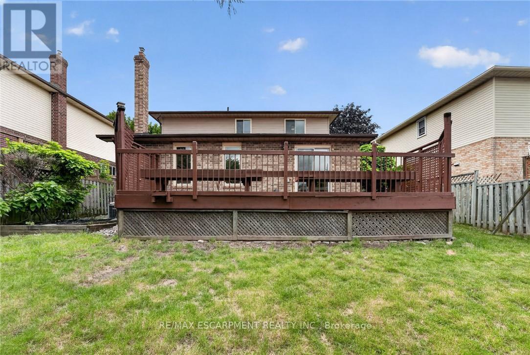 2450 Overton Drive N, Burlington, Ontario  L7P 4B5 - Photo 46 - W13851796
