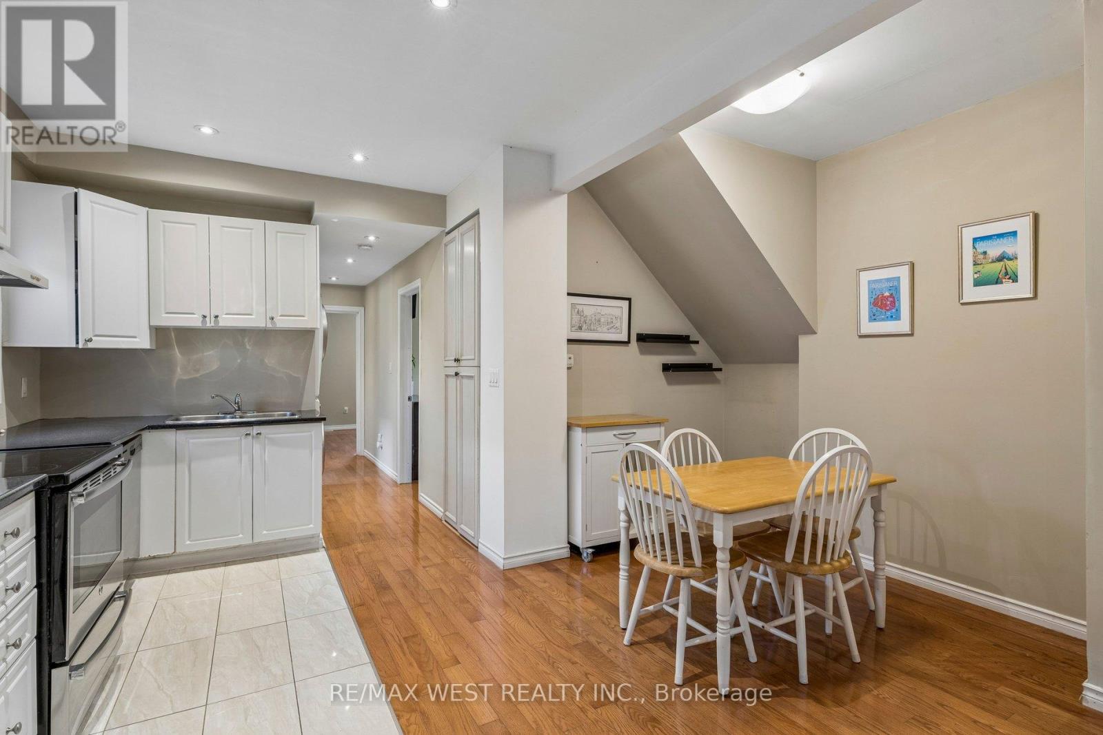24 Victoria Street, Toronto, Ontario  M8V 1M6 - Photo 10 - W13851802